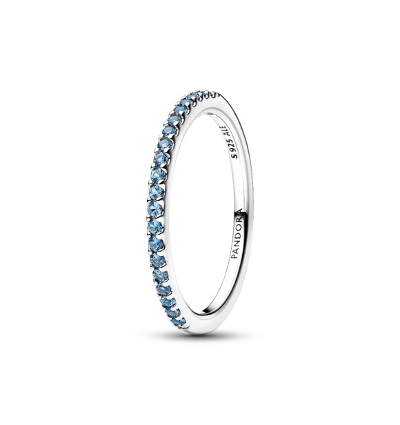 192999C03-56 Sterling silver ring with aquarius blue crystal