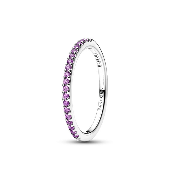 192999C04-46 Sterling silver ring with fancy purple cubic zirconia