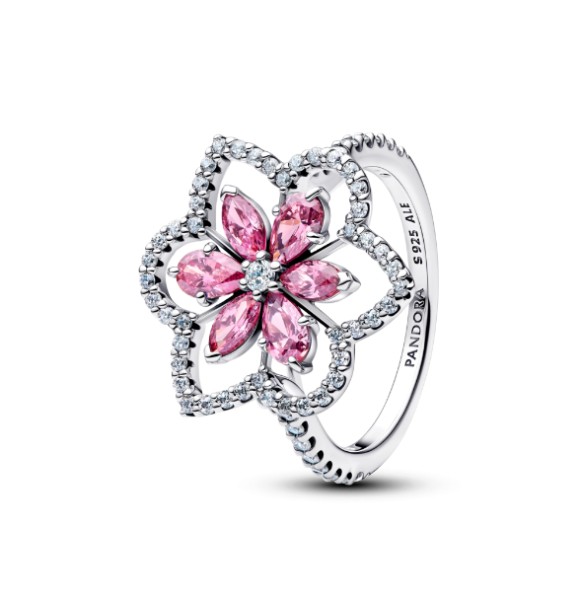 PANDORA 194577C01 Anillo de plata de ley con racimo de herbario con circonitas cúbicas transparentes y rosas elegantes.