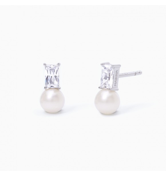 Pendientes de plata 925 con perlas cultivadas 5-5,
5 mm y circonitas talla baguette 5x3 mm, longitud 1 cm